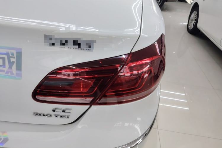 Used Volkswagen FAW-Volkswagen CC 2016 1.8TSI Luxury Model Right Rear Taillight