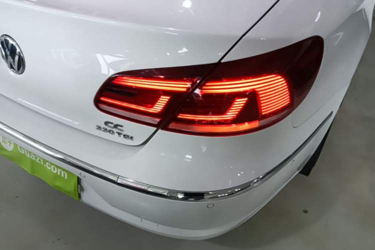 Used Volkswagen FAW-Volkswagen CC 2016 2.0 TSI Luxury Model Right Rear Taillight
