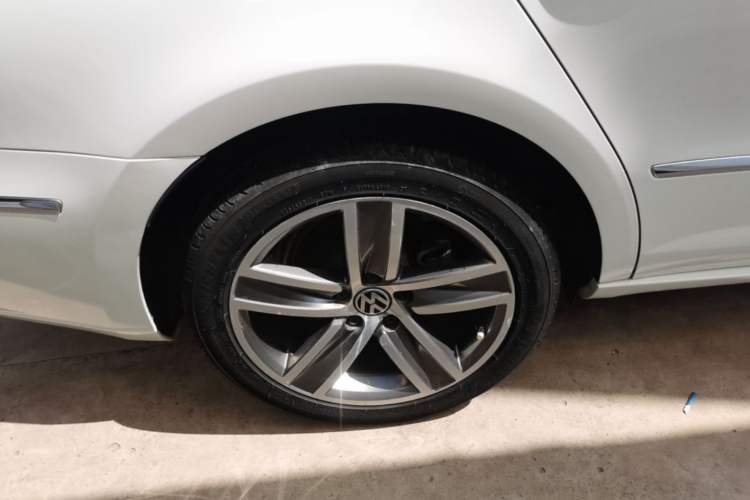 Used Volkswagen FAW-Volkswagen CC 2016 1.8TSI Prestige Model Right Rear Wheel Hub