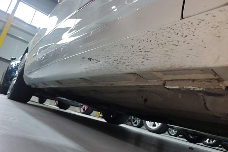 Used Volkswagen FAW-Volkswagen CC 2016 2.0 TSI Luxury Model Right Side Sill