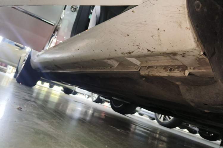 Used Volkswagen FAW-Volkswagen CC 2016 1.8TSI Luxury Model Right Side Sill