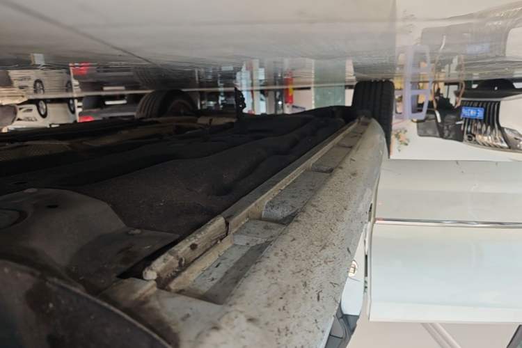 Used Volkswagen FAW-Volkswagen CC 2016 300TSI 25th Anniversary Edition Right Side Sill