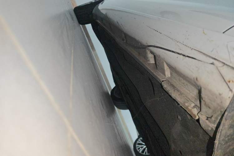 Used Volkswagen FAW-Volkswagen CC 2016 1.8TSI Luxury Model Right Side Sill