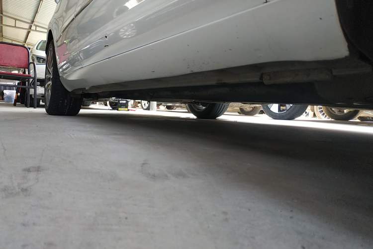 Used Volkswagen FAW-Volkswagen CC 2016 1.8TSI Luxury Model Right Side Sill