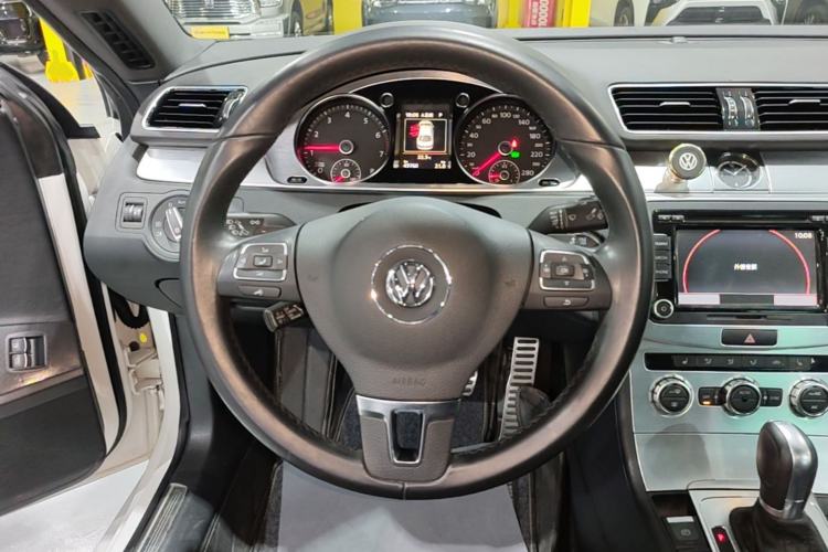 Used Volkswagen FAW-Volkswagen CC 2016 2.0 TSI Luxury Model Steering Wheel