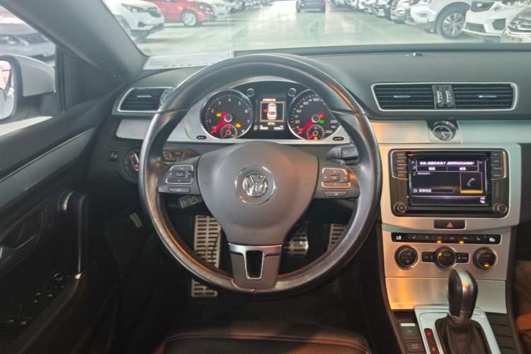 Used Volkswagen FAW-Volkswagen CC 2016 1.8TSI Luxury Model Steering Wheel