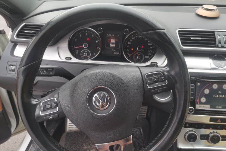 Used Volkswagen FAW-Volkswagen CC 2016 1.8TSI Luxury Model Steering Wheel