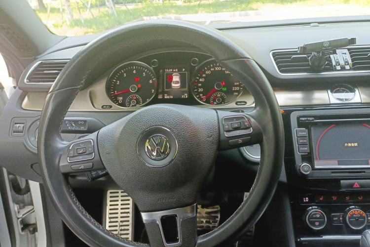 Used Volkswagen FAW-Volkswagen CC 2016 300TSI 25th Anniversary Edition Steering Wheel