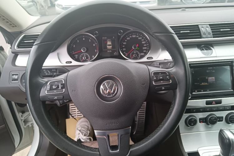 Used Volkswagen FAW-Volkswagen CC 2016 1.8TSI Luxury Model Steering Wheel