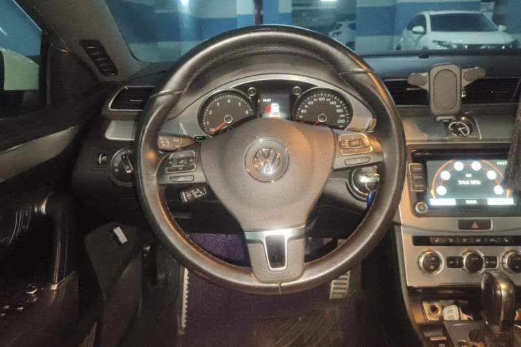 Used Volkswagen FAW-Volkswagen CC 2016 1.8TSI Luxury Model Steering Wheel