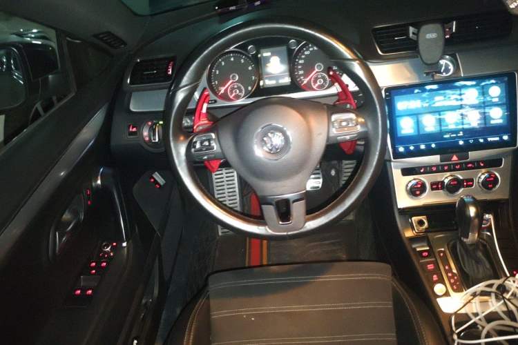 Used Volkswagen FAW-Volkswagen CC 2016 1.8TSI Luxury Model Steering Wheel