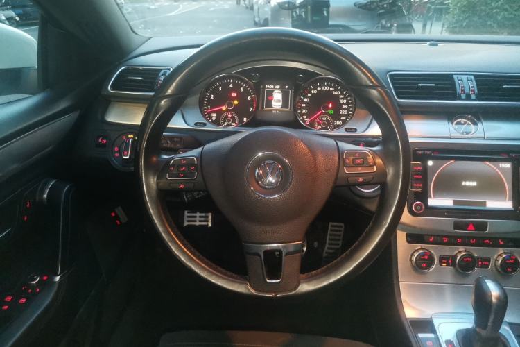 Used Volkswagen FAW-Volkswagen CC 2016 2.0 TSI Luxury Model Steering Wheel