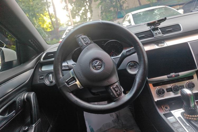 Used Volkswagen FAW-Volkswagen CC 2016 2.0 TSI Luxury Model Steering Wheel