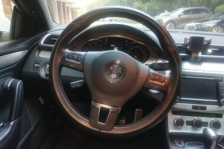 Used Volkswagen FAW-Volkswagen CC 2016 1.8TSI Luxury Model Steering Wheel