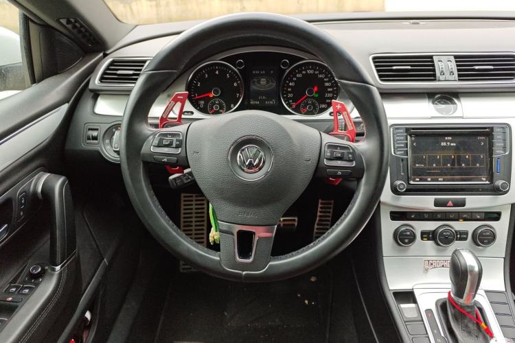 Used Volkswagen FAW-Volkswagen CC 2016 1.8TSI Luxury Model Steering Wheel