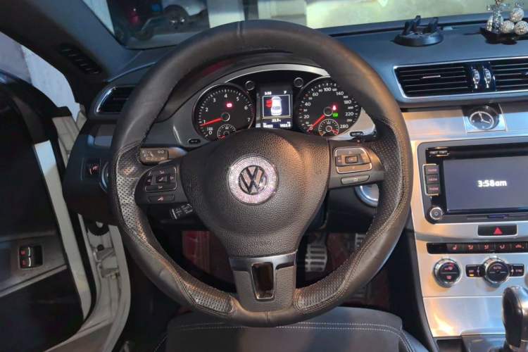 Used Volkswagen FAW-Volkswagen CC 2016 1.8TSI Luxury Model Steering Wheel