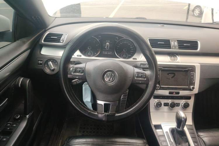 Used Volkswagen FAW-Volkswagen CC 2016 1.8TSI Prestige Model Steering Wheel
