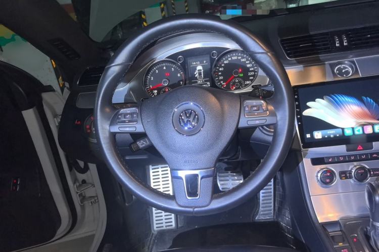 Used Volkswagen FAW-Volkswagen CC 2016 1.8TSI Prestige Model Steering Wheel