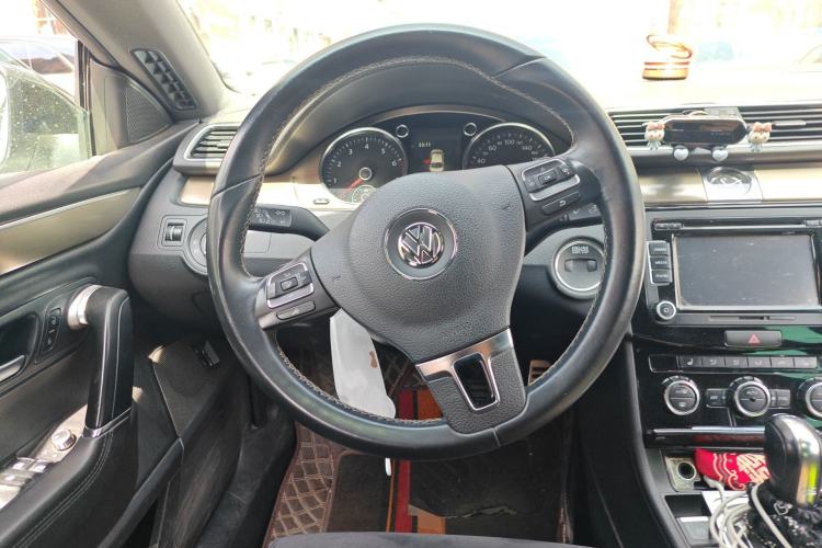 Used Volkswagen FAW-Volkswagen CC 2016 300TSI 25th Anniversary Edition Steering Wheel