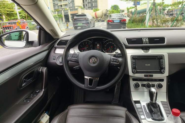 Used Volkswagen FAW-Volkswagen CC 2016 1.8TSI Luxury Model Steering Wheel
