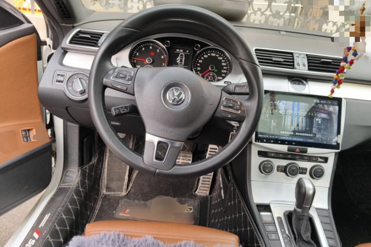 Used Volkswagen FAW-Volkswagen CC 2016 1.8TSI Luxury Model Steering Wheel