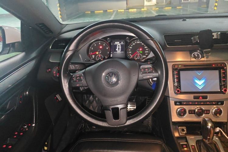 Used Volkswagen FAW-Volkswagen CC 2016 1.8TSI Prestige Model Steering Wheel