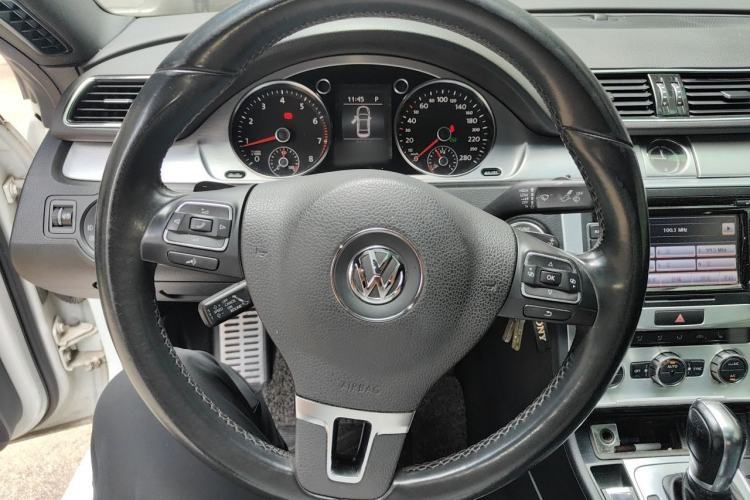Used Volkswagen FAW-Volkswagen CC 2016 1.8TSI Prestige Model Steering Wheel