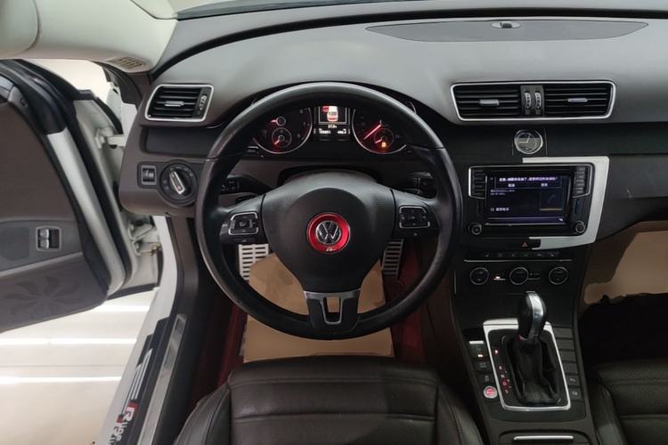 Used Volkswagen FAW-Volkswagen CC 2016 1.8TSI Luxury Model Steering Wheel