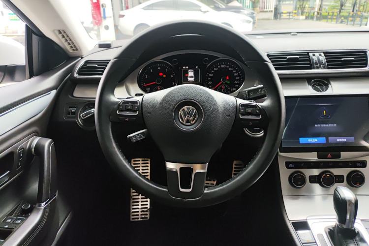Used Volkswagen FAW-Volkswagen CC 2016 1.8TSI Luxury Model Steering Wheel