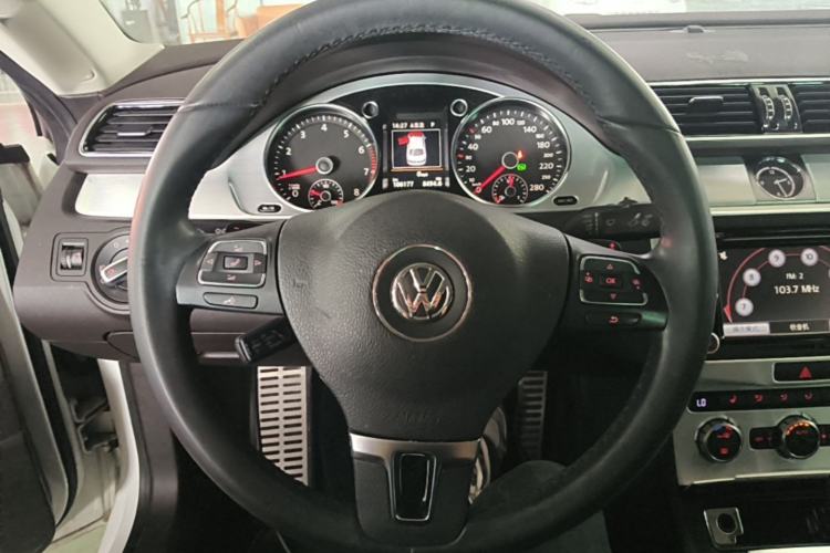 Used Volkswagen FAW-Volkswagen CC 2016 1.8TSI Luxury Model Steering Wheel