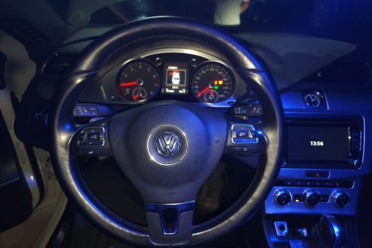 Used Volkswagen FAW-Volkswagen CC 2016 1.8TSI Luxury Model Steering Wheel