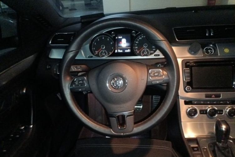 Used Volkswagen FAW-Volkswagen CC 2016 1.8TSI Luxury Model Steering Wheel