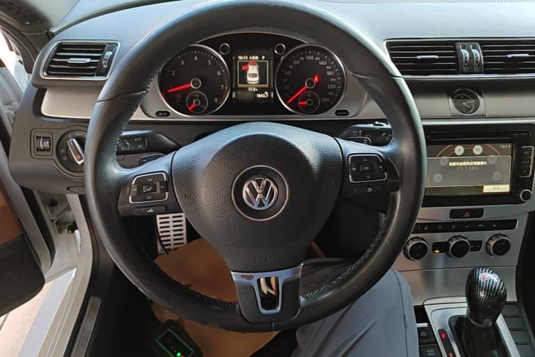 Used Volkswagen FAW-Volkswagen CC 2016 1.8TSI Luxury Model Steering Wheel