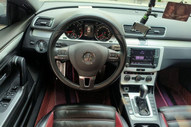Used Volkswagen FAW-Volkswagen CC 2016 1.8TSI Luxury Model Steering Wheel