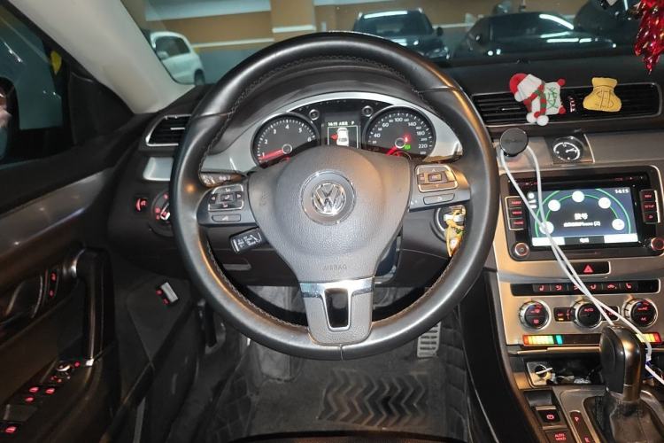 Used Volkswagen FAW-Volkswagen CC 2016 1.8TSI Luxury Model Steering Wheel