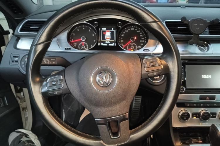 Used Volkswagen FAW-Volkswagen CC 2016 1.8TSI Luxury Model Steering Wheel