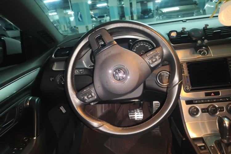 Used Volkswagen FAW-Volkswagen CC 2016 1.8TSI Luxury Model Steering Wheel