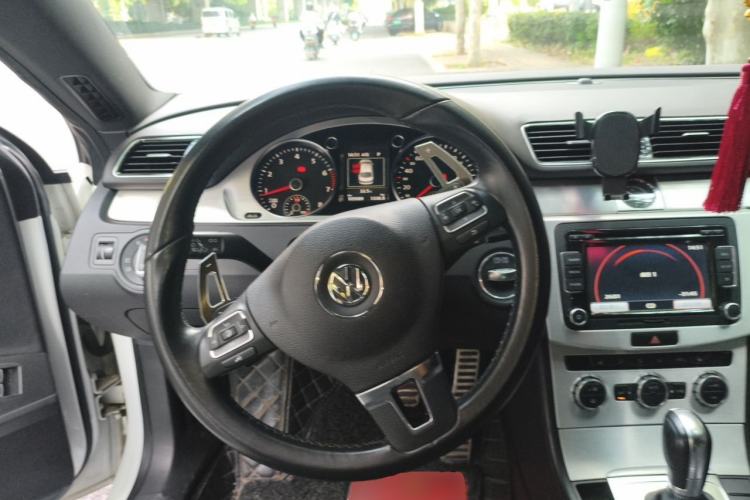 Used Volkswagen FAW-Volkswagen CC 2016 1.8TSI Luxury Model Steering Wheel