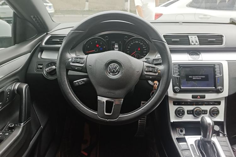 Used Volkswagen FAW-Volkswagen CC 2016 1.8TSI Luxury Model Steering Wheel