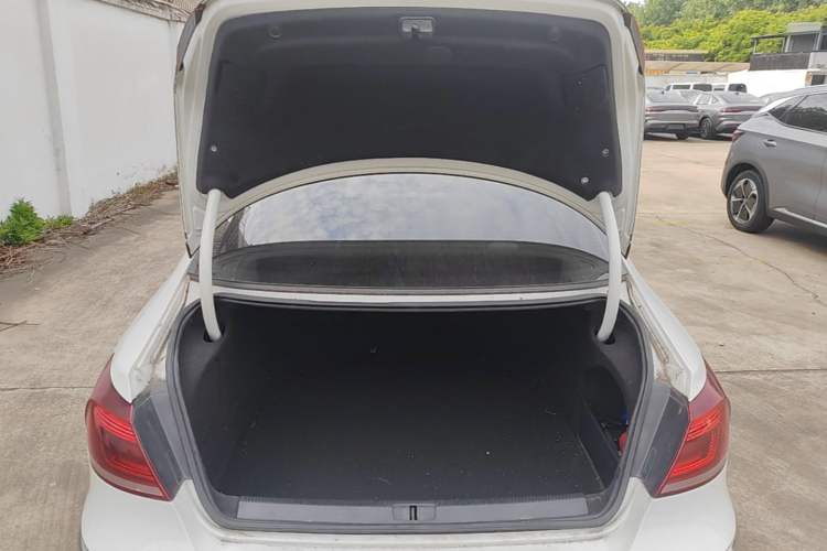 Used Volkswagen FAW-Volkswagen CC 2016 1.8TSI Prestige Model Trunk