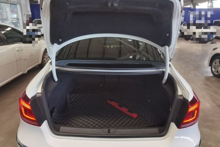 Used Volkswagen FAW-Volkswagen CC 2016 300TSI 25th Anniversary Edition Trunk