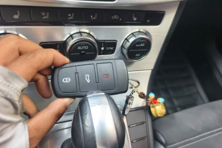 Used Volkswagen FAW-Volkswagen CC 2016 1.8TSI Luxury Model Vehicle Key