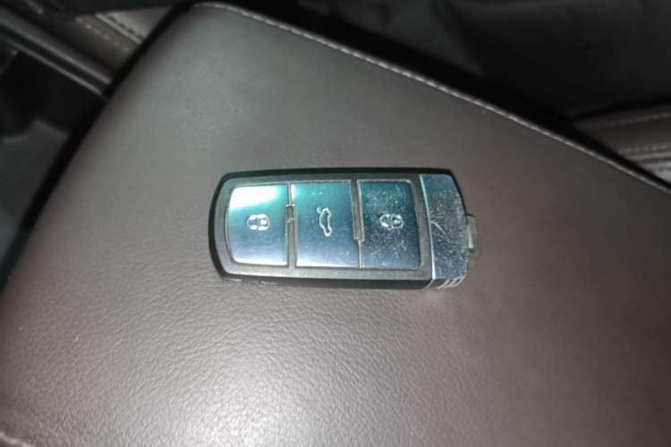 Used Volkswagen FAW-Volkswagen CC 2016 2.0 TSI Luxury Model Vehicle Key
