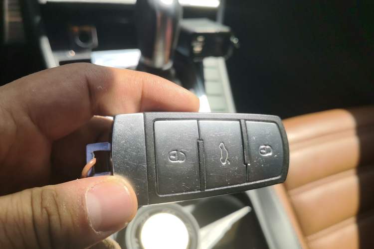 Used Volkswagen FAW-Volkswagen CC 2016 1.8TSI Luxury Model Vehicle Key
