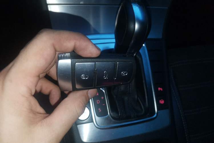 Used Volkswagen FAW-Volkswagen CC 2016 2.0 TSI Luxury Model Vehicle Key