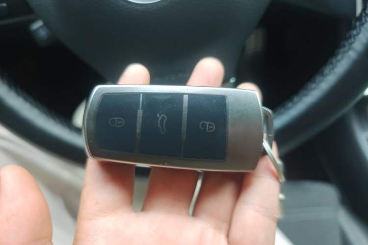 Used Volkswagen FAW-Volkswagen CC 2016 2.0 TSI Luxury Model Vehicle Key