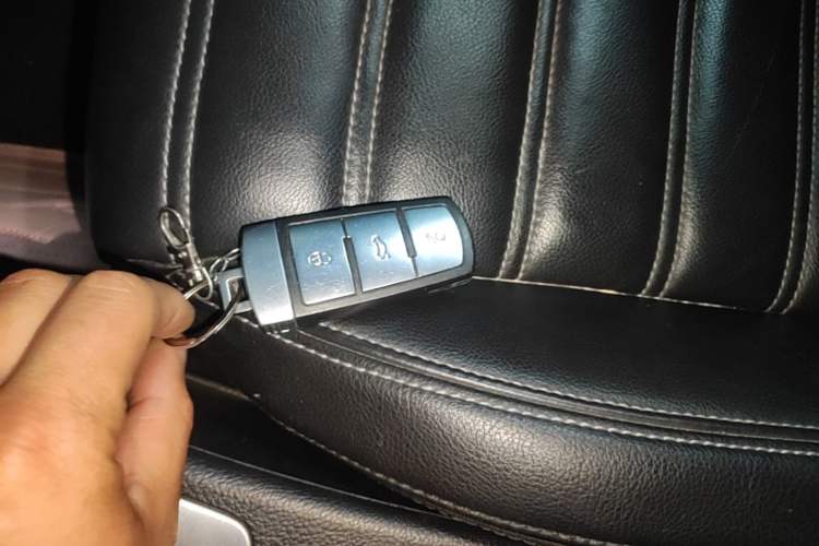 Used Volkswagen FAW-Volkswagen CC 2016 1.8TSI Prestige Model Vehicle Key