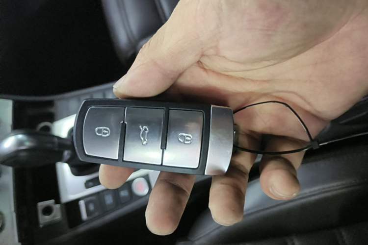 Used Volkswagen FAW-Volkswagen CC 2016 1.8TSI Luxury Model Vehicle Key