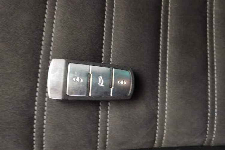 Used Volkswagen FAW-Volkswagen CC 2016 2.0 TSI Luxury Model Vehicle Key