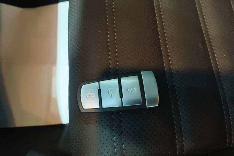Used Volkswagen FAW-Volkswagen CC 2016 1.8TSI Luxury Model Vehicle Key